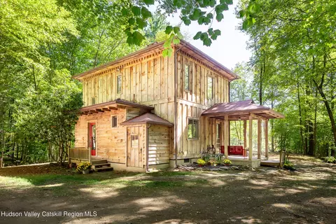 45 Rose Ln, Bearsville, NY 12409