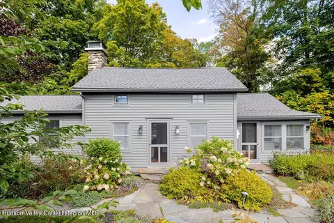 470 N Mountain Rd, Copake Falls, NY 12517