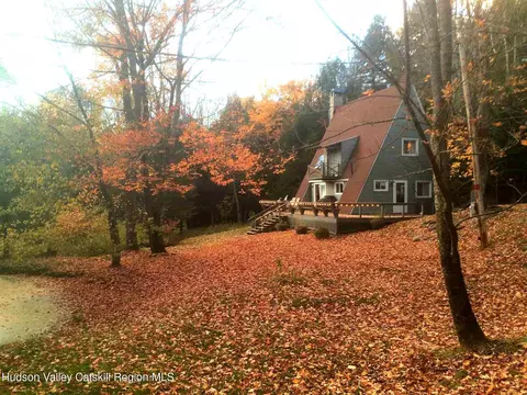 2 Crow Rd, Fleischmanns, NY 12430