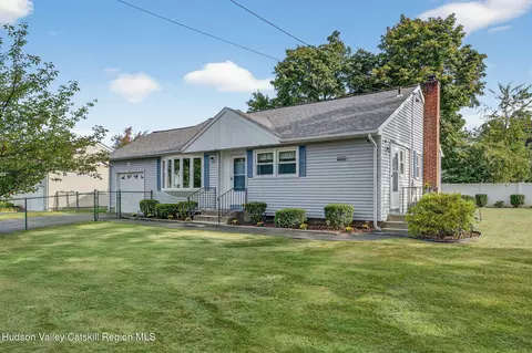 106 Yarmouth St, Kingston, NY 12401