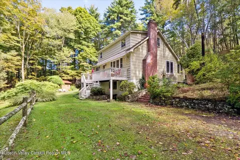 826 Buck Rd, Stone Ridge, NY 12484