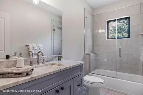 Bath - 292 Apt 3 South St, Windham, NY 12496 photo 5 of 8