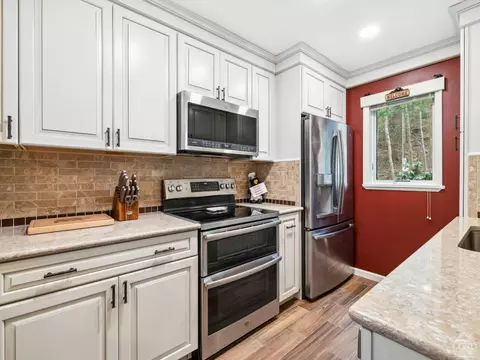 Kitchen - 57 Brainard Rdg #3-E, Windham, NY 12496 photo 2 of 4