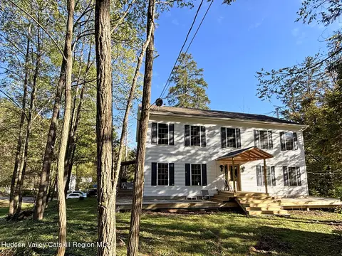 14 Park Rd, Chichester, NY 12416