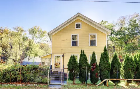 17 S Wall St, Kingston, NY 12401