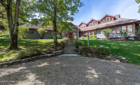 926 Turkey Hill Rd, Red Hook, NY 12571