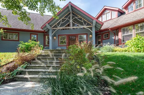926 Turkey Hill Rd, Red Hook, NY 12571