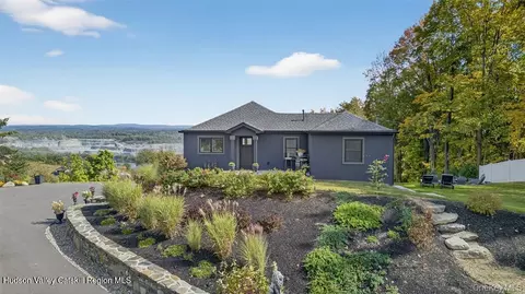 1568 Route 9w, Marlboro, NY 12542