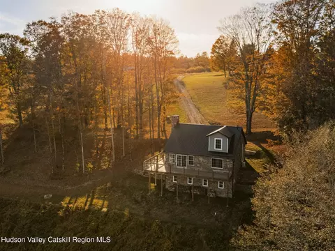 321 Mutton Hill Rd, Neversink, NY 12765