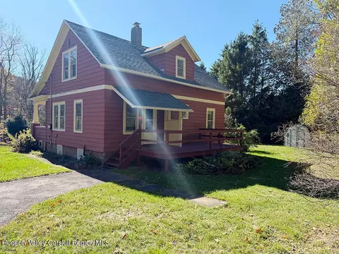 99 Schneider Ave, Fleischmanns, NY 12430