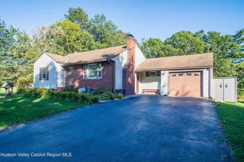 144 Hooker St, Kingston, NY 12401