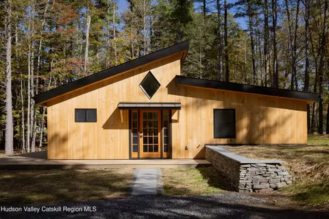 Exterior - 246 South Rd, Ruby, NY 12475 photo 4 of 7