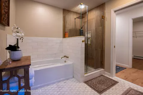 Bath - 7 Birch Hill Rd, Craryville, NY 12521 photo 1 of 3