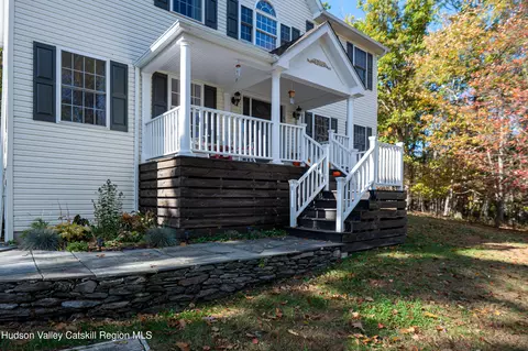 Exterior - 7 Birch Hill Rd, Craryville, NY 12521 photo 2 of 6