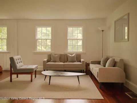 Living - 102 Melius Rd, Warren, CT 06754 photo 3 of 5