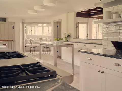 Kitchen - 102 Melius Rd, Warren, CT 06754 photo 1 of 5