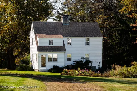 Exterior - 102 Melius Rd, Warren, CT 06754 photo 6 of 7