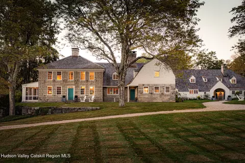 Exterior - 102 Melius Rd, Warren, CT 06754 photo 2 of 16