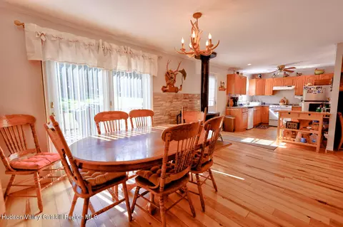 Dining - 626 Bross St, Cairo, NY 12413 photo 4 of 4