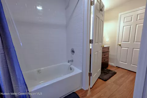 Bath - 626 Bross St, Cairo, NY 12413 photo 2 of 5
