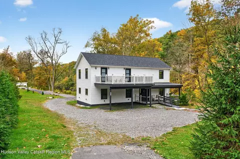 2771 Rt 9w, Saugerties, NY 12477