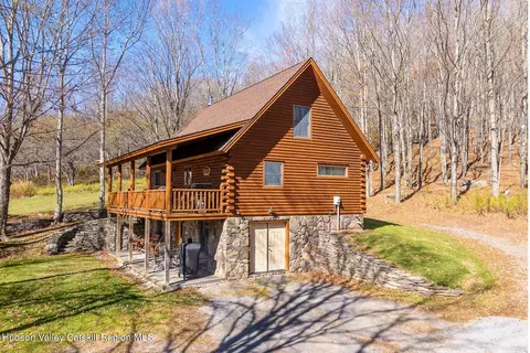281 Turk Hollow Rd, Halcott Center, NY 12430