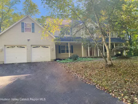 71 Easy St, Hurley, NY 12443