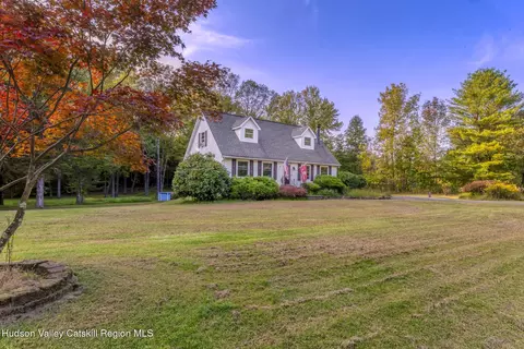 11 Rock Mountain Est, Accord, NY 12404