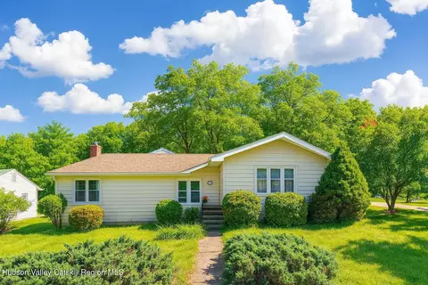112 Glen St, Kingston, NY 12401