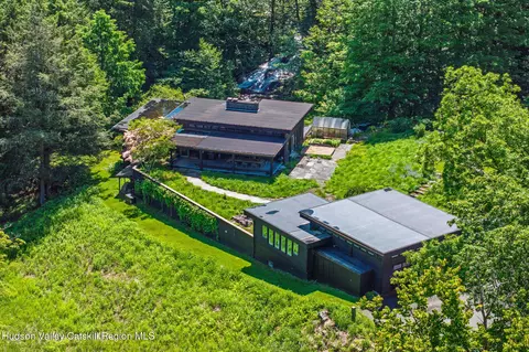 5015 Crow Hill Rd, Austerlitz, NY 12017