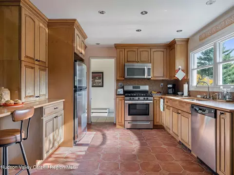 Kitchen - 29 Hapeman Hill Rd, Red Hook, NY 12571 photo 4 of 4