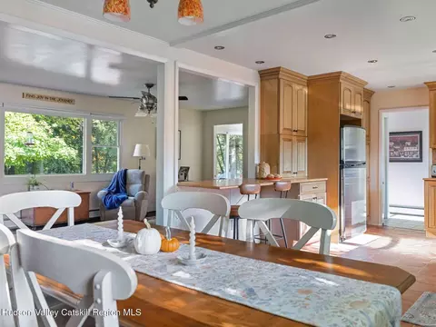 Dining - 29 Hapeman Hill Rd, Red Hook, NY 12571 photo 5 of 6