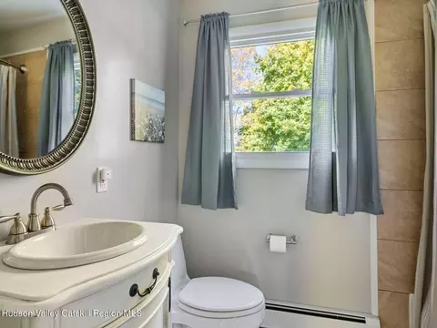 Bath - 29 Hapeman Hill Rd, Red Hook, NY 12571 photo 4 of 4