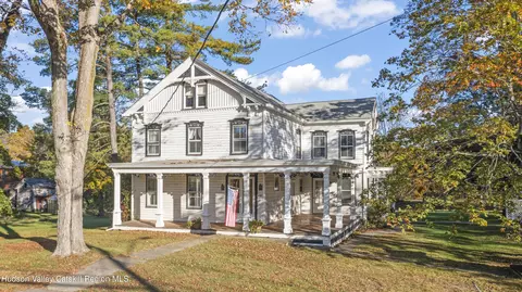 242 Main St, Germantown, NY 12526