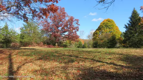 00 N Quaker Ln, Staatsburg, NY 12580