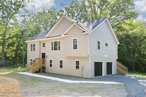 350 N Ohioville Rd, New Paltz, NY 12561