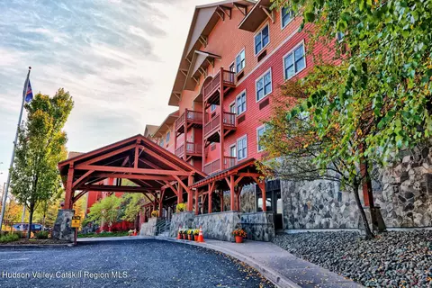 62 Liftside Dr #341, Hunter, NY 12442