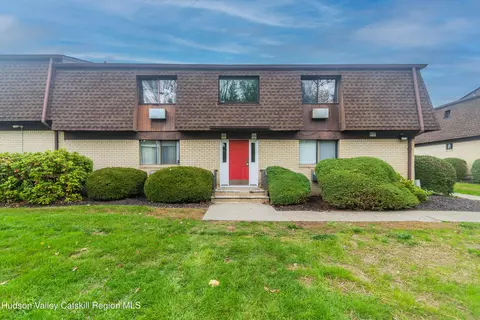 1003 Cherry Hill Dr, Arlington, NY 12603