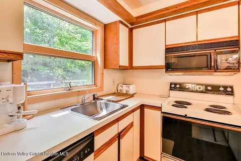 Kitchen - 111 Brainard Ridge Rd #11B, Windham, NY 12496 photo 2 of 2