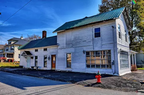 Exterior - 460 Main St, Cairo, NY 12413 photo 2 of 2
