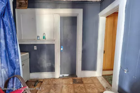 Entry Way - 460 Main St, Cairo, NY 12413 photo 1 of 18