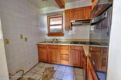 Kitchen - 460 Main St, Cairo, NY 12413 photo 1 of 1