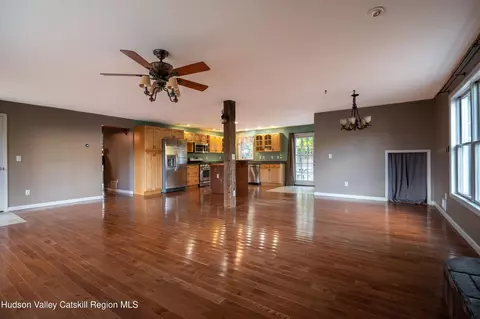 Living - 59 Hawley Rd, Niverville, NY 12130 photo 2 of 4