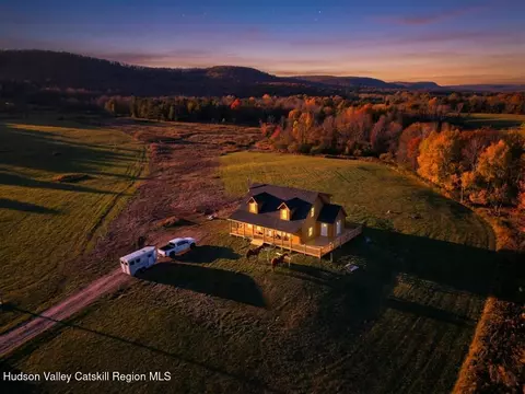 108 Wild Berry Dr, Gilboa, NY 12076