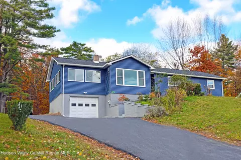 125 Main St, Lake Katrine, NY 12449
