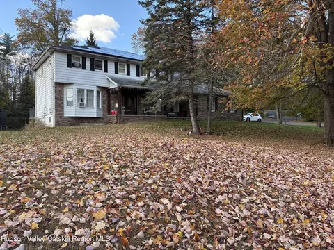 248 Hillside Ter, Kingston, NY 12401