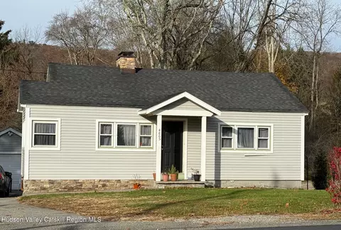 4865 South St, Amenia, NY 12501