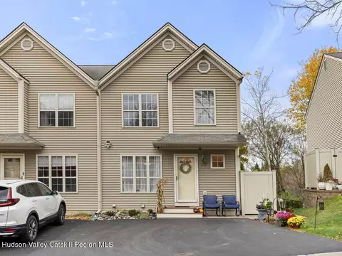 222 Sterling Pl, Highland, NY 12528