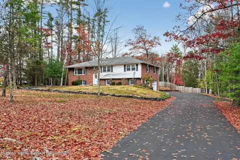 34 Forestwood Dr, Woodstock, NY 12498