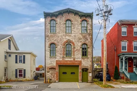 85 Hone St, Kingston, NY 12401